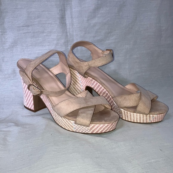 Women’s size 9 Cream Platform Shoes with Chunky Heel - Picture 2 of 14